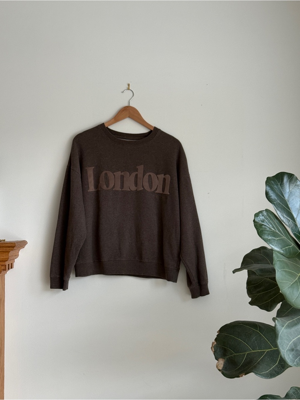 American Eagle Outfitters Brown 'London' Crewneck Sweater
